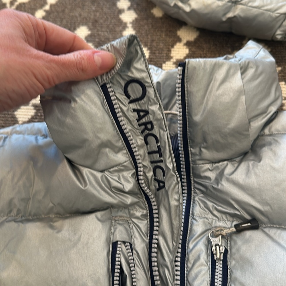 Arctica Silver Puffer - Picture 2 of 7